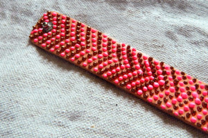 Mother-and-child-jewelry-a-no-beading-diy-chevron-bracelet-step3-2