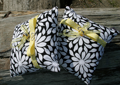 Insect Repellent Picnic Pillows