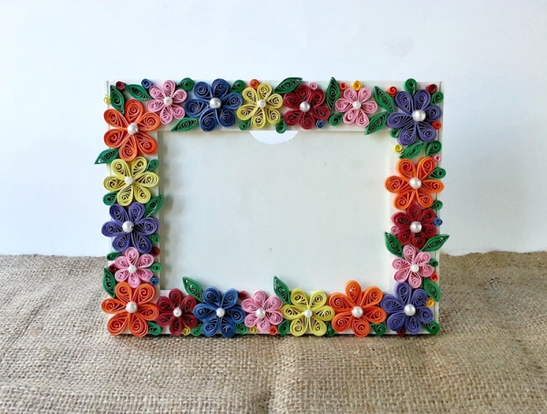 How To Make A Paper Quilled Photo Frame — CraftBits.com